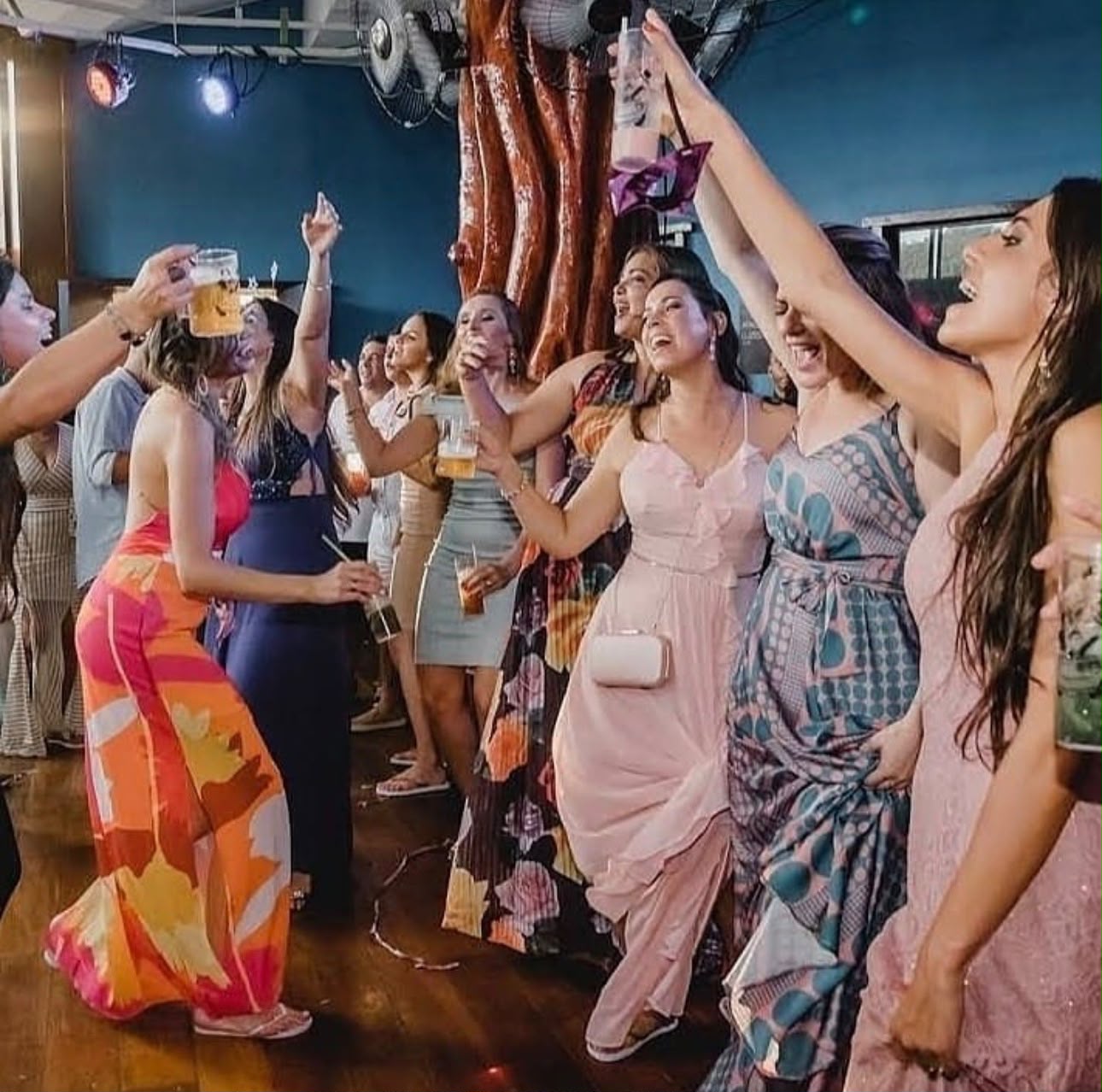 Encontro de casais no Espaço Regenesis