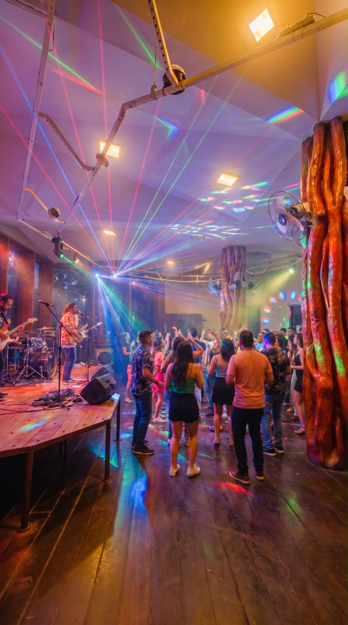 Festa temática no Espaço Regenesis